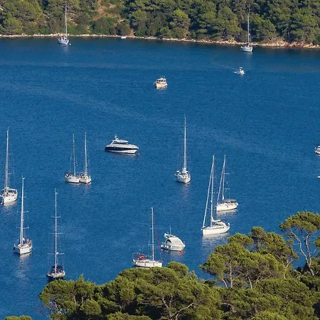 Cozy In With Kitchen 卡普里耶