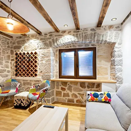 Holiday home Cozy In With Kitchen Kaprije