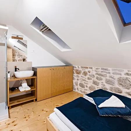 Cozy In With Kitchen 度假居 *