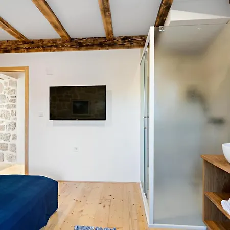 Cozy In With Kitchen 度假居 *